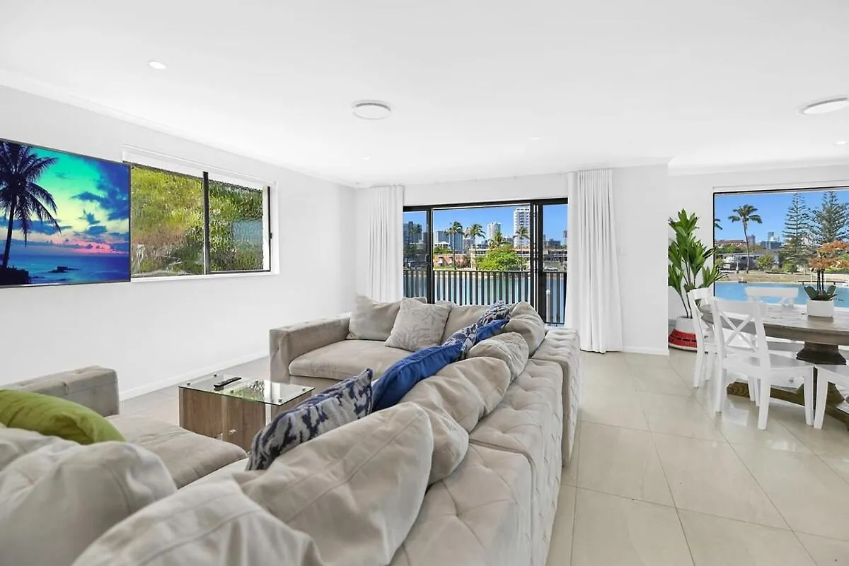 Holiday home Riverside 3 Bedroom Sunny House In Surfers Paradise Gold Coast Australia