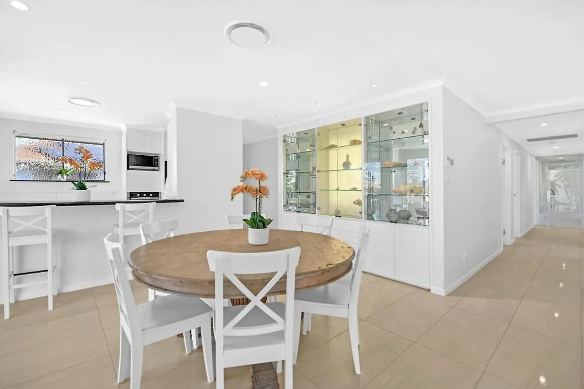 Holiday home Riverside 3 Bedroom Sunny House In Surfers Paradise Gold Coast